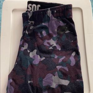 Women’s Purple Camo Nike Leggings